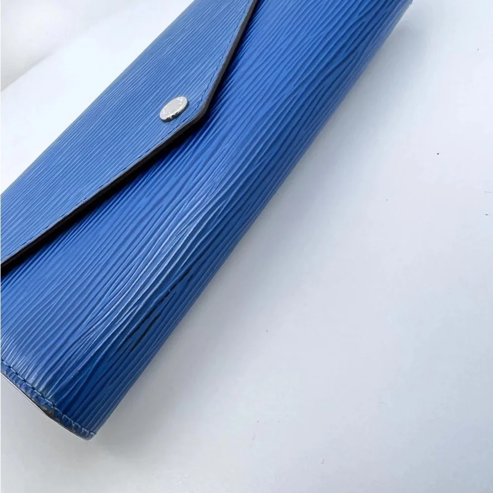 LOUIS VUITTON Epi Leather Sarah Wallet Blue Continental Flap